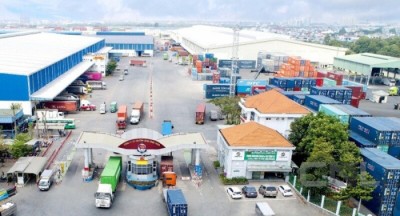 Binh Duong promotes logistics development for the economy to take off