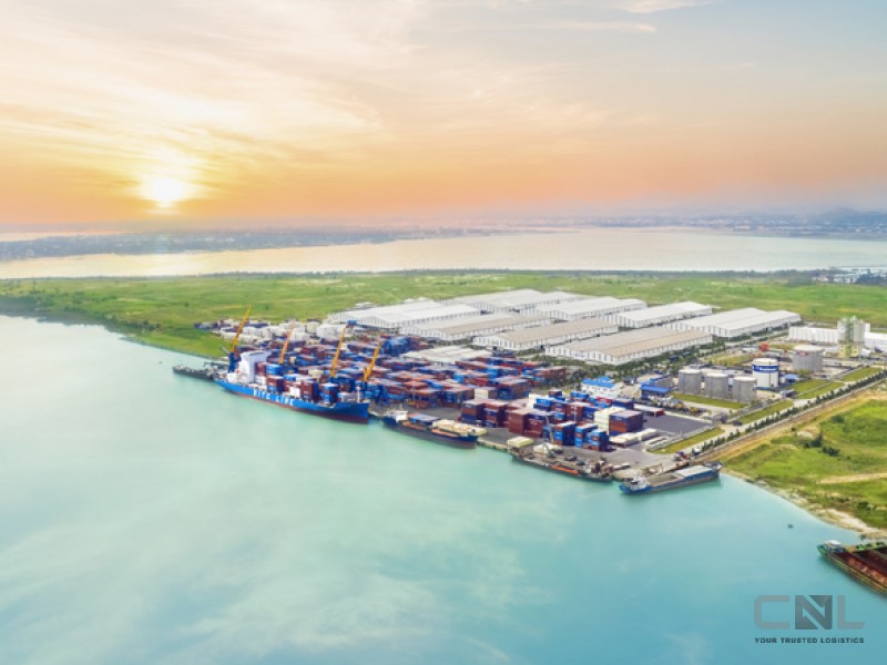 Chu Lai port strongly develops bulk import and export services